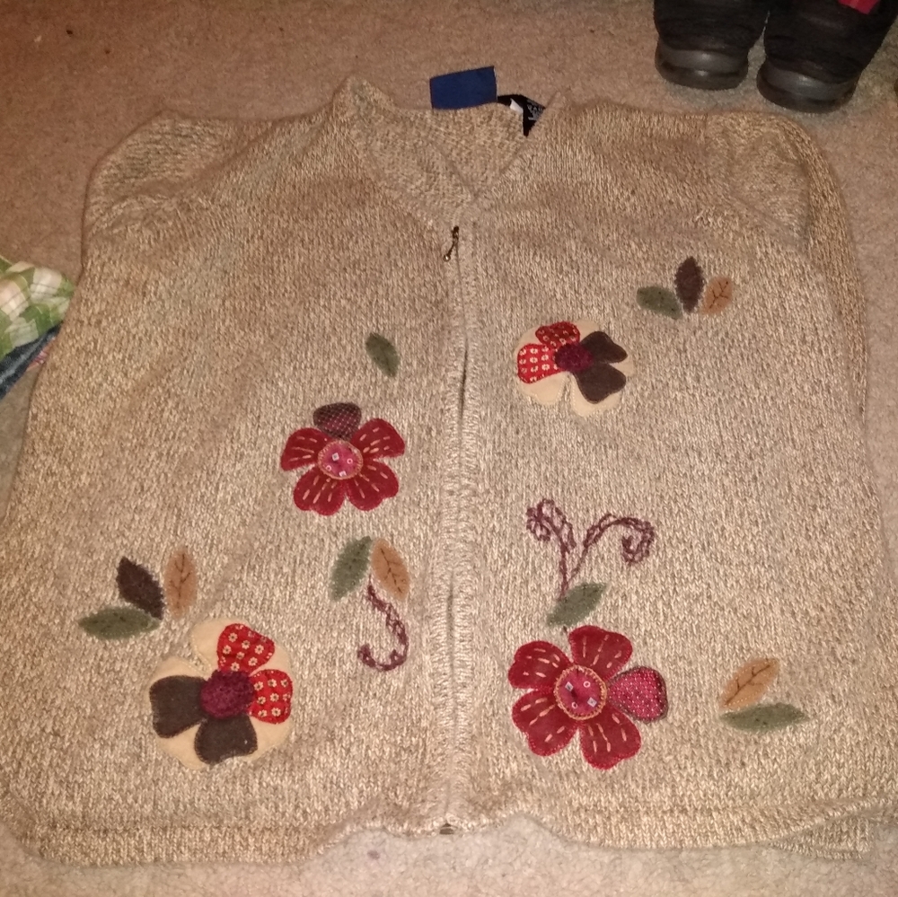 Capris - Picture 3 of 8